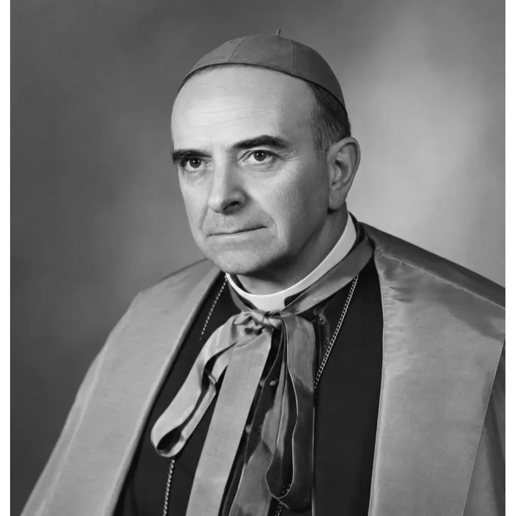 Fotografía documental de archivo para el mini-ensayo histórico sobre Monseñor Manuel Sánchez Beguiristáin, Arzobispo de Concepción, Chile.
